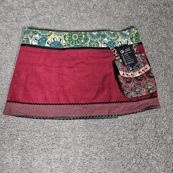 Zand Amsterdam Mini Skirt Womens OS Maroon Corduroy Reversible W Purse Boho - Picture 1 of 14
